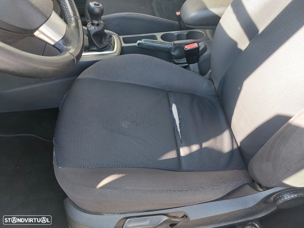 Ford Focus SW 1.6 TDCi Trend - 16