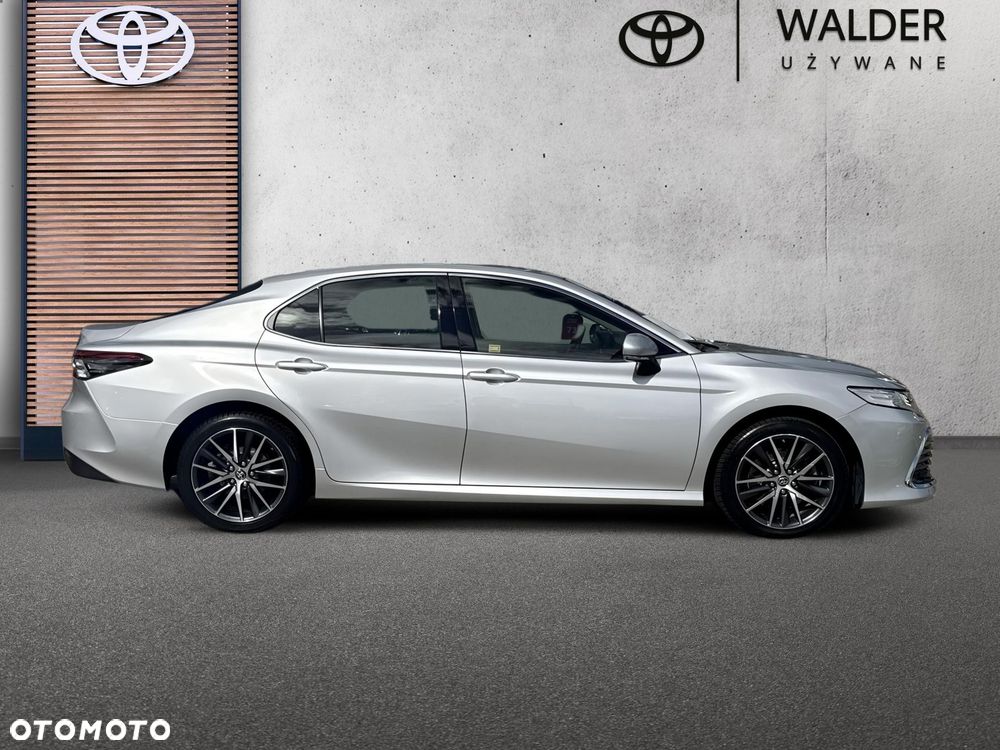 Toyota Camry 2.5 Hybrid Executive CVT - 8