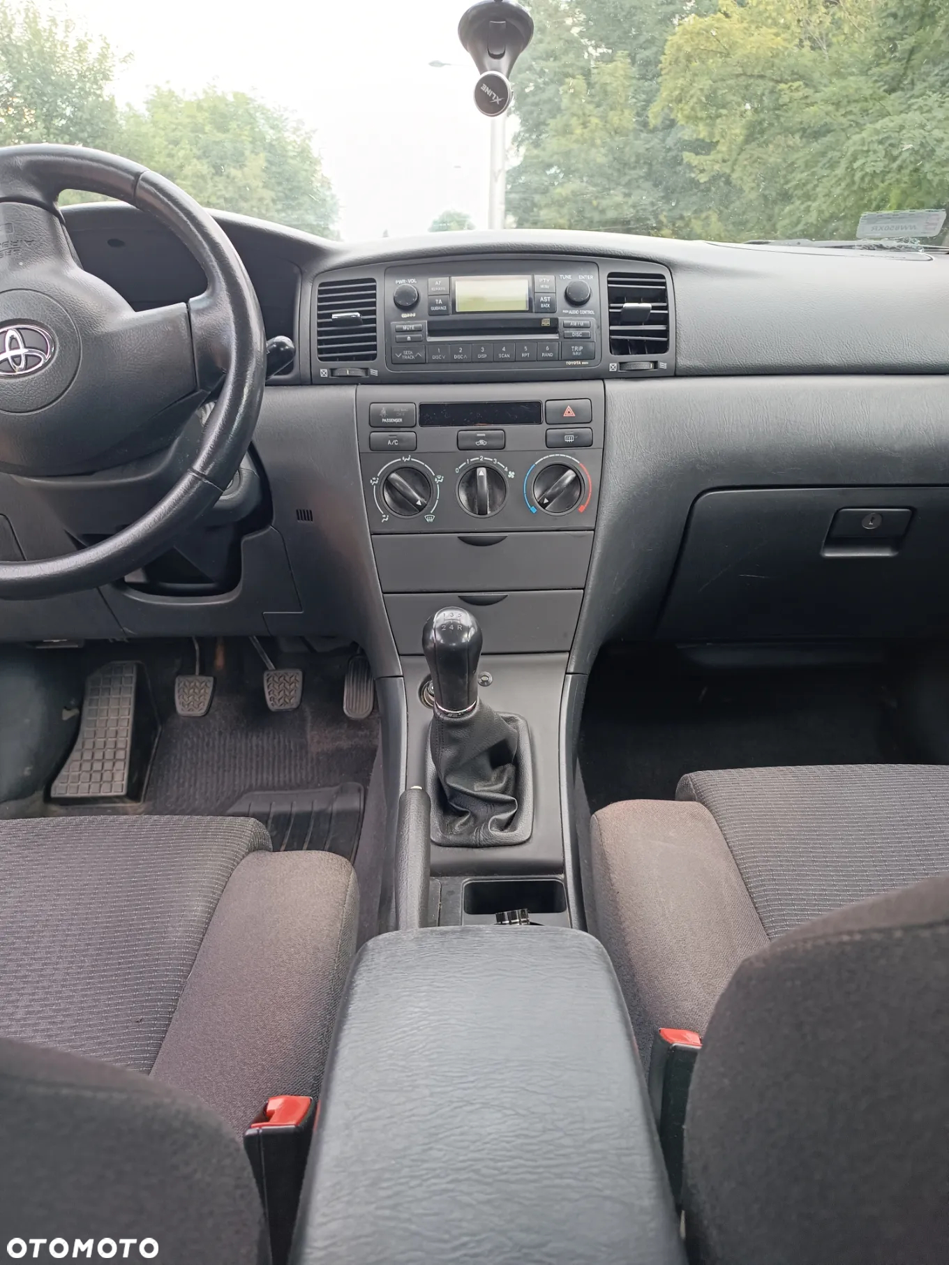 Toyota Corolla - 4