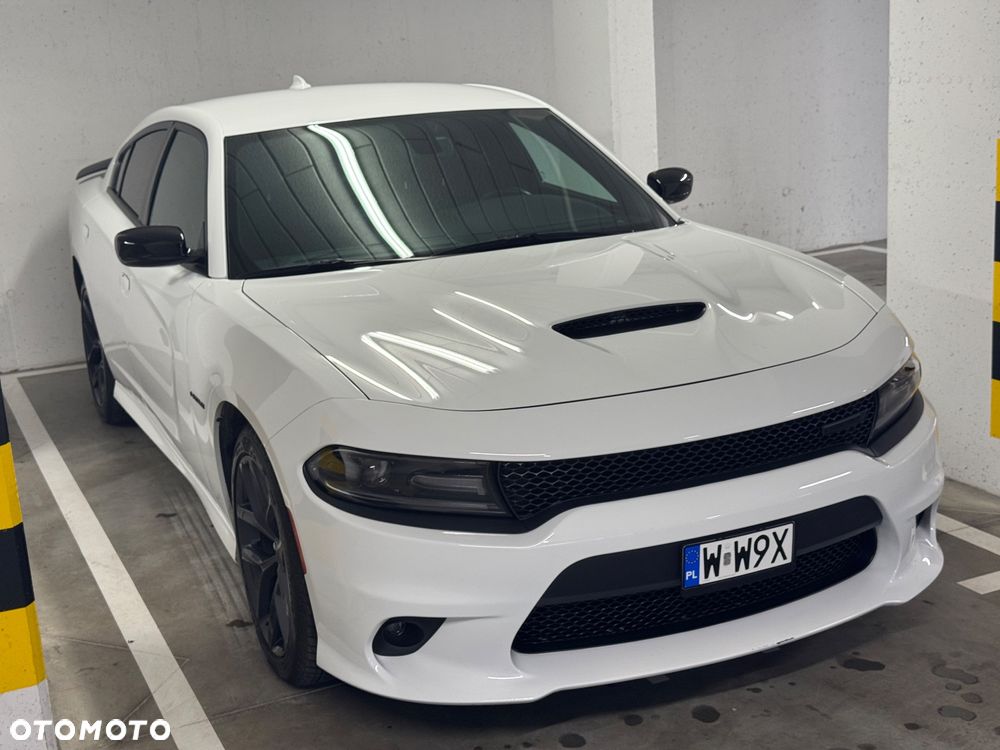 Dodge Charger 5.7 R/T - 17