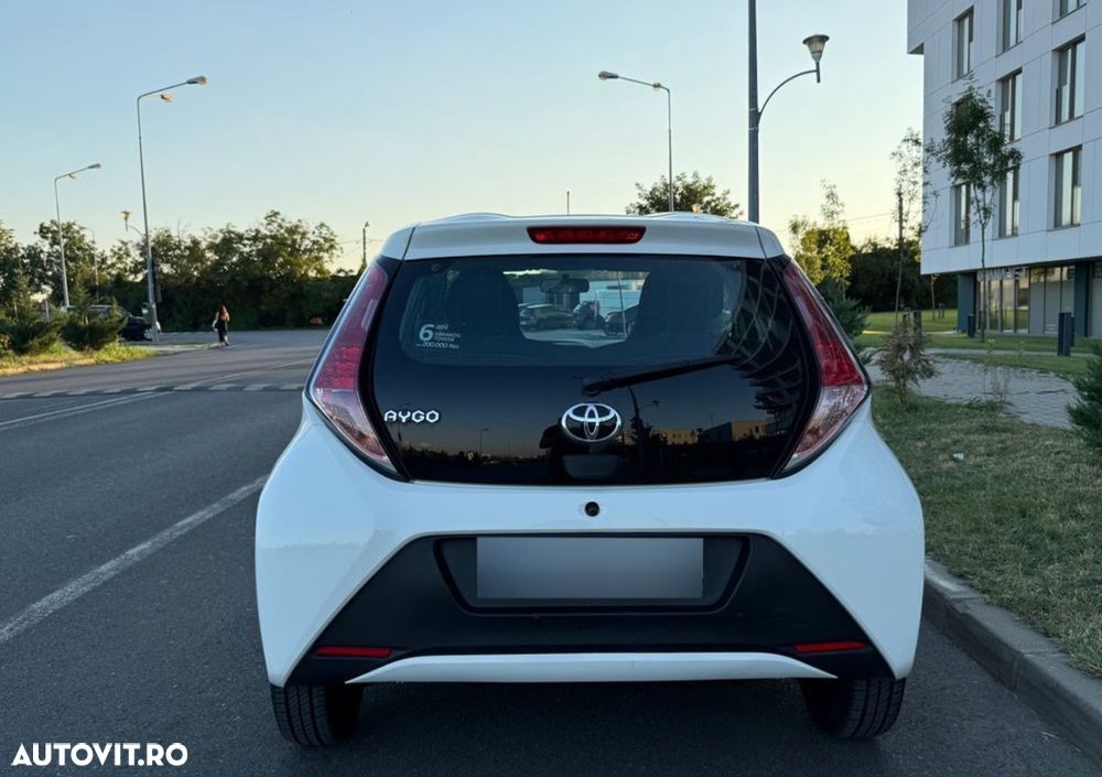 Toyota Aygo 1.0 VVY-I 5 usi X - 8