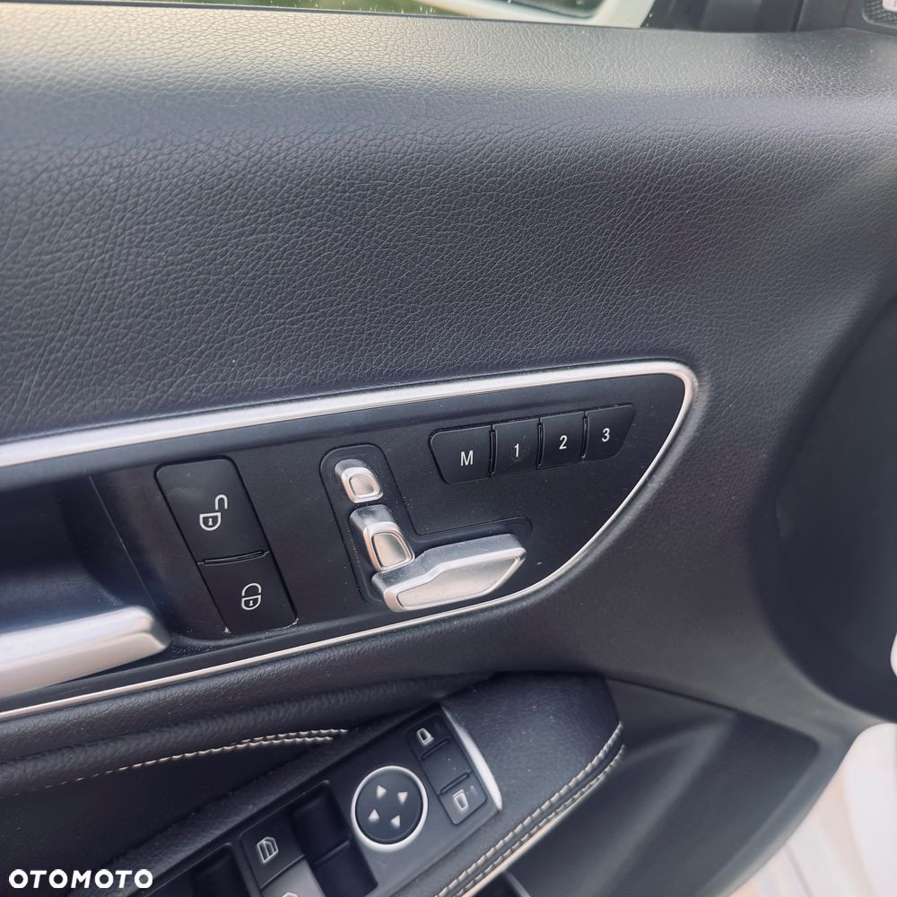 Mercedes-Benz CLA 250 4-Matic AMG Line - 7