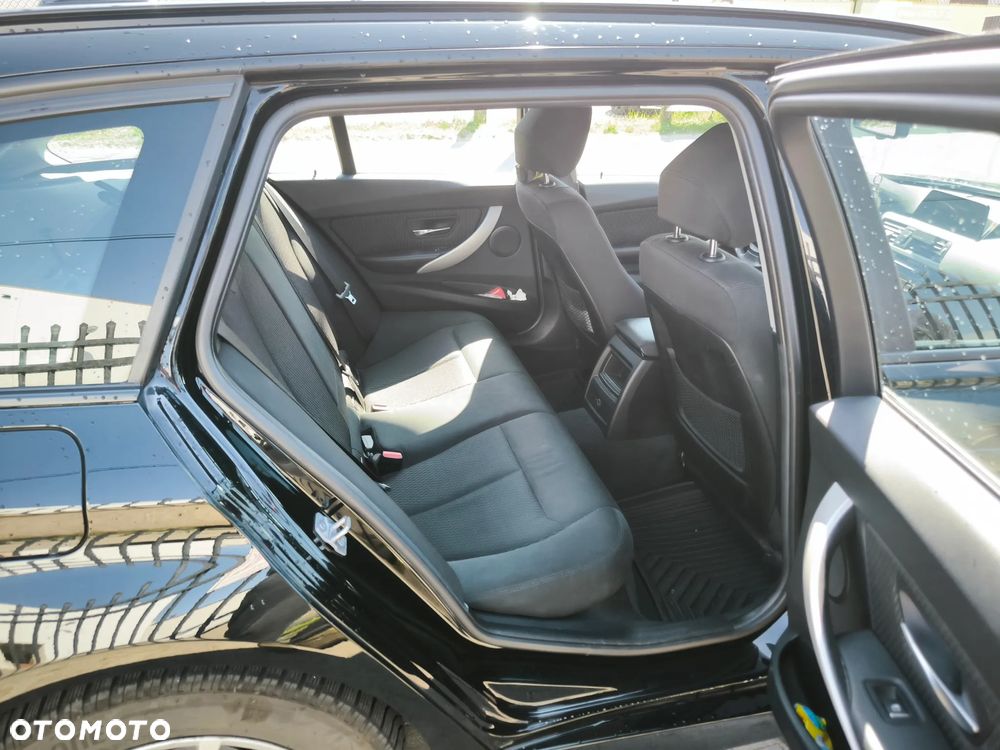 BMW Seria 3 - 8