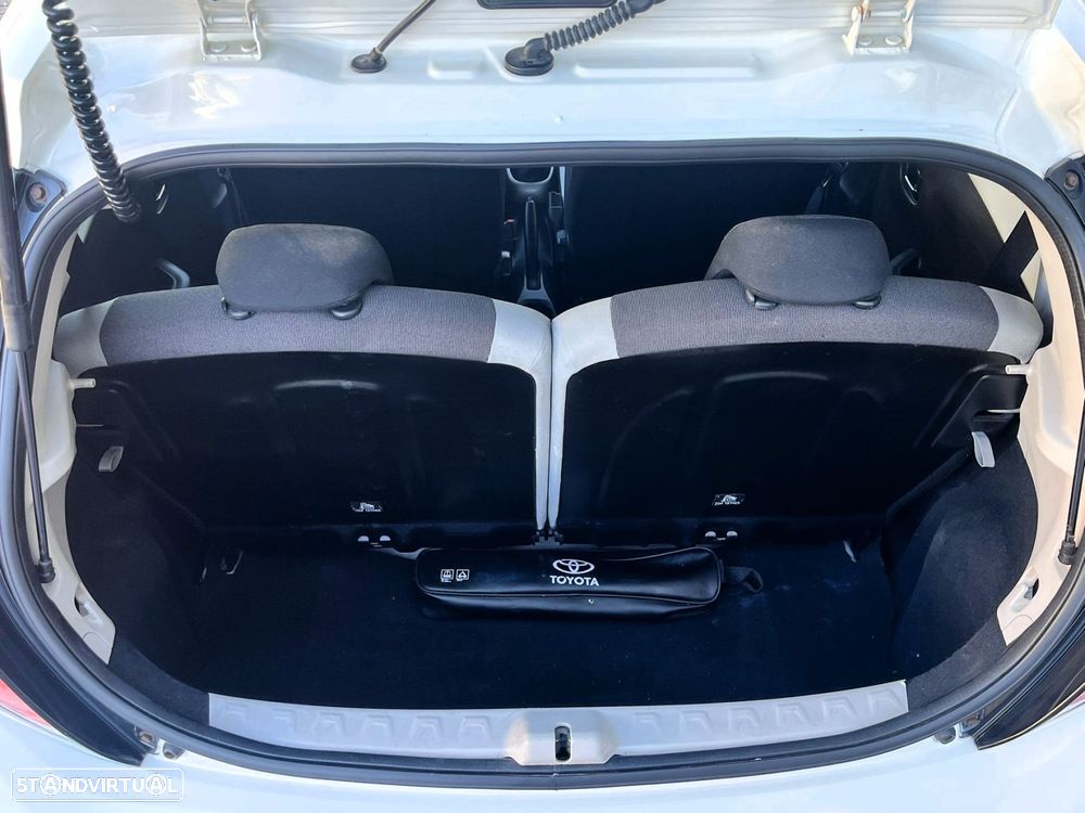 Toyota Aygo 1.0 X-Play+AC+X-Touch - 35