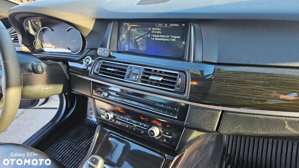 BMW Seria 5 535d xDrive Sport-Aut Luxury Line - 7