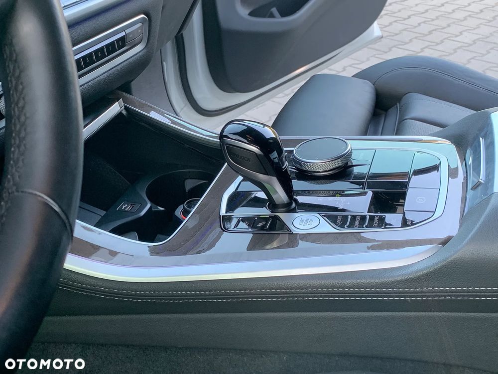 BMW X5 xDrive40i sport - 32