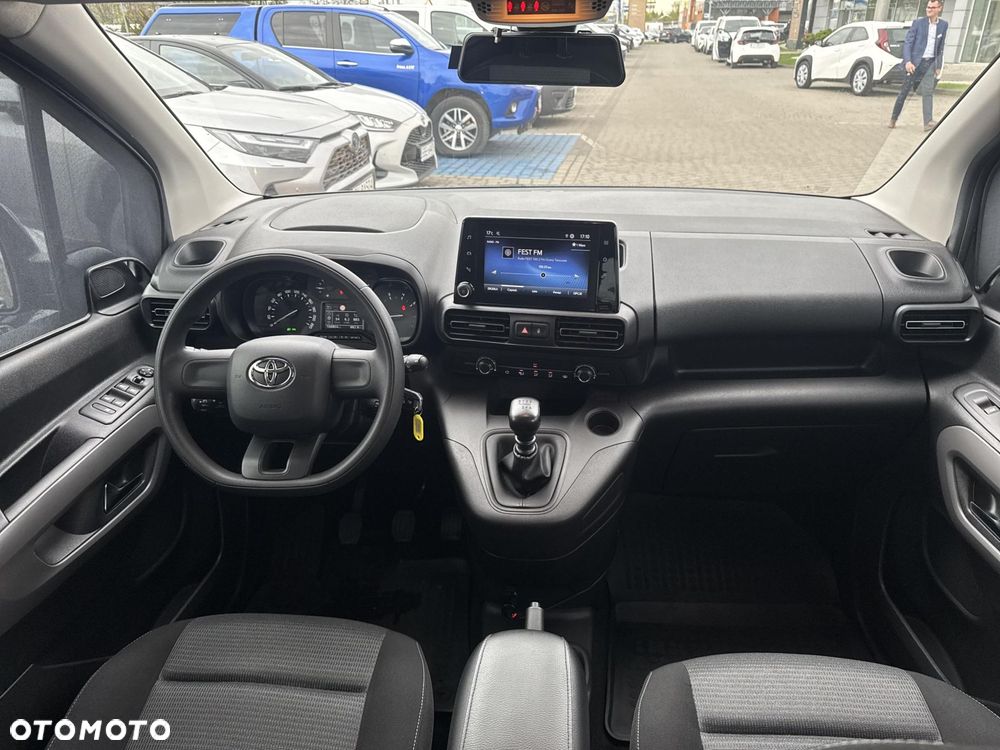 Toyota Proace City Verso Long 1.5 D-4D Business - 12
