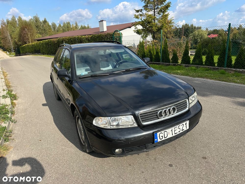 Audi A4 - 1