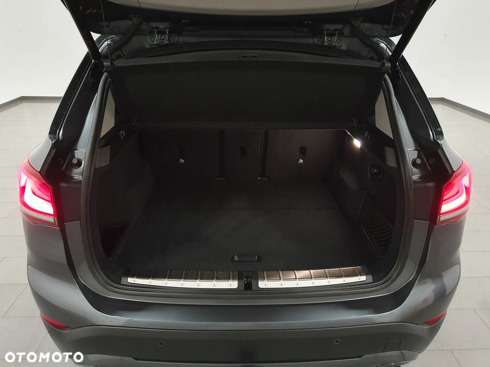 BMW X1 sDrive18d M Sport sport - 38