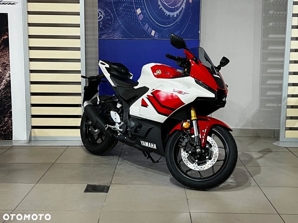 Yamaha R3 - 9