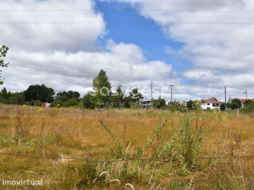Terreno plano de 800m2, localizado na Póvoa dos Sobrinhos, Viseu - Grande imagem: 2/6
