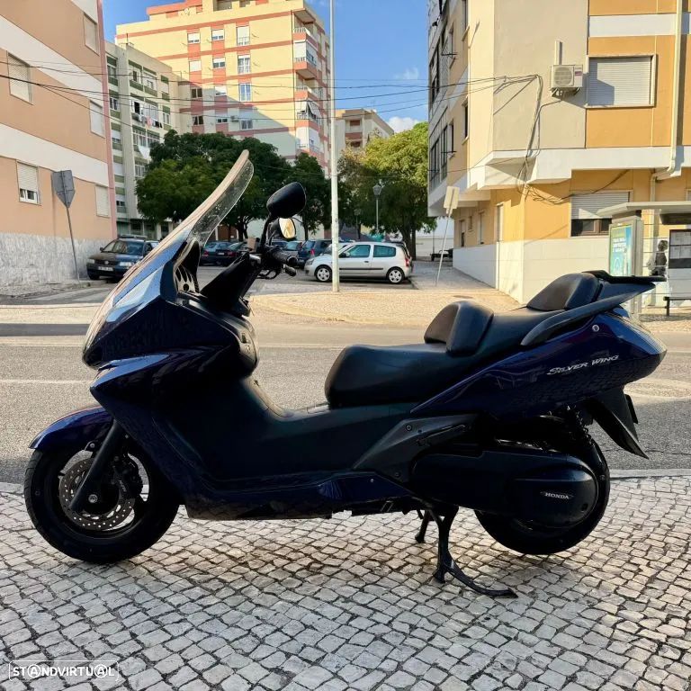 Honda Silver Wing 400 - 2