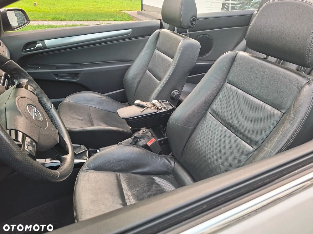 Opel Astra 1.8 Cosmo - 23