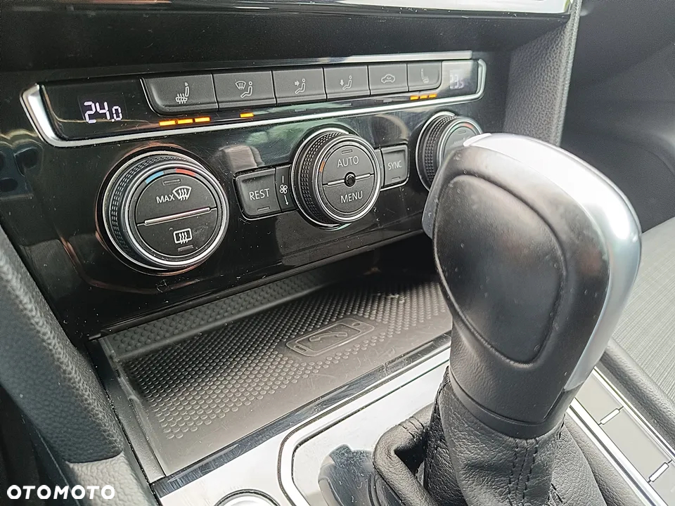 Volkswagen Passat 1.5 TSI EVO Business DSG - 37