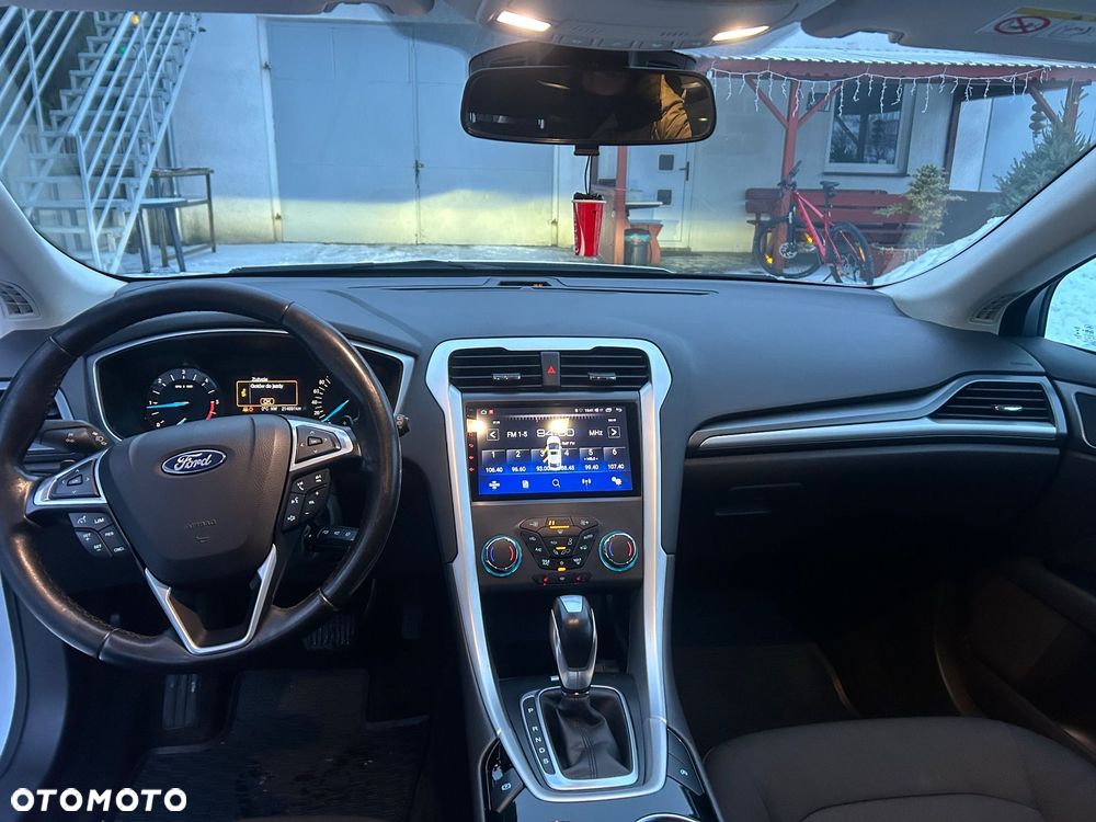 Ford Mondeo SW 2.0 TDCi Titanium PowerShift - 11