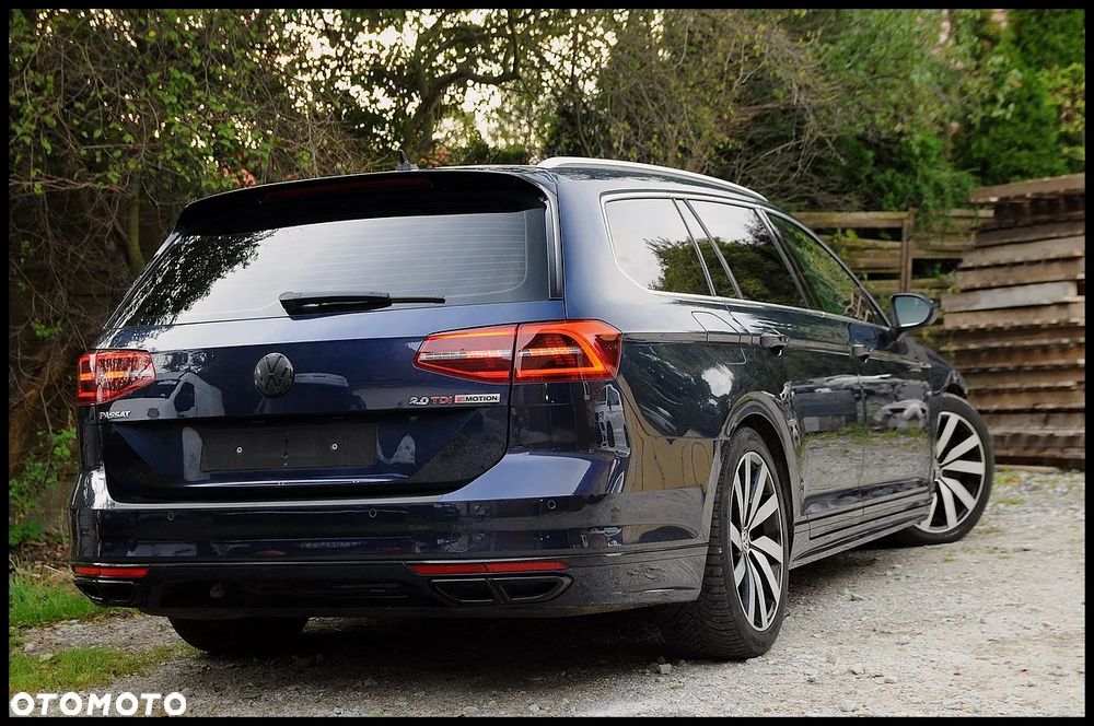 Volkswagen Passat - 18