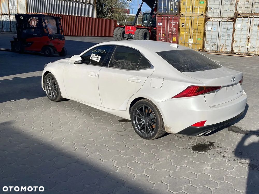 Lexus IS 200t / 300 Prestige - 4