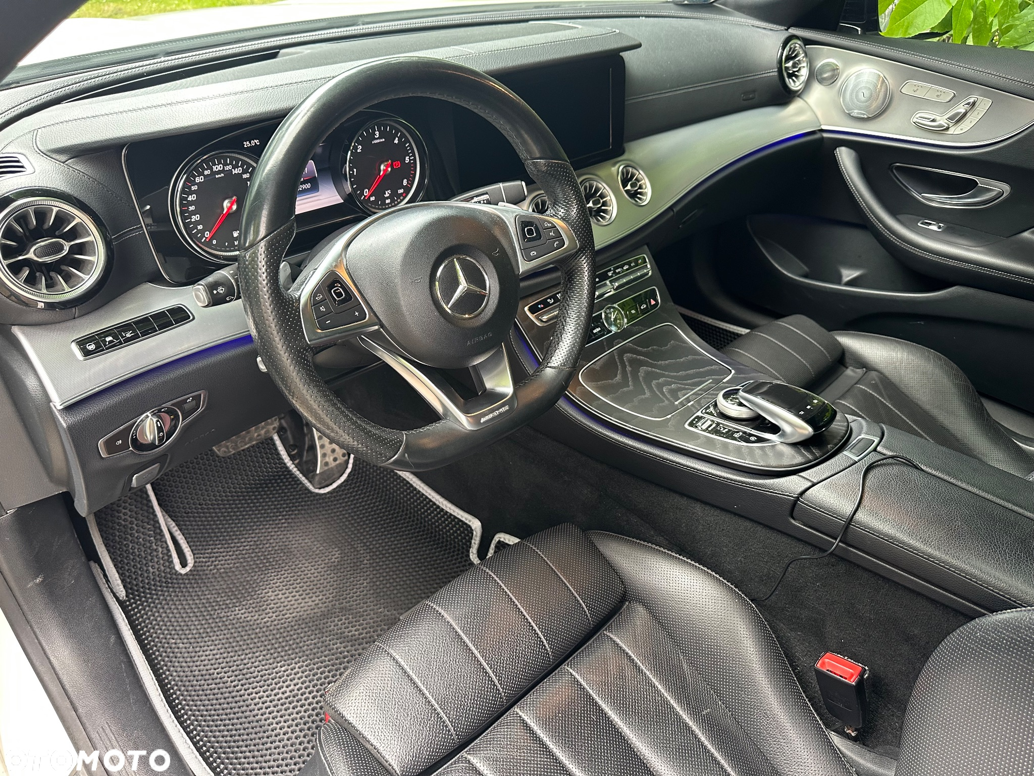 Mercedes-Benz Klasa E 220 d Coupe 4-Matic 9G-TRONIC - 5
