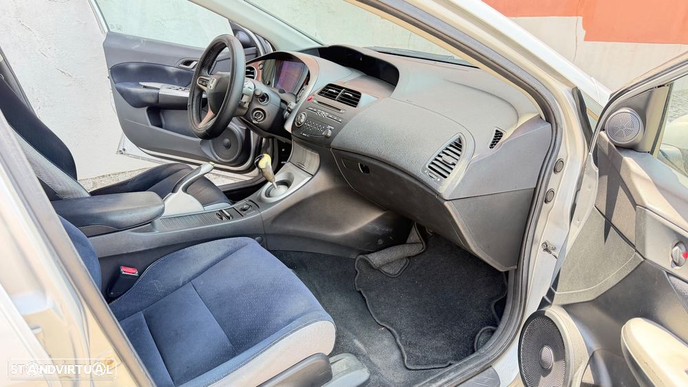 Honda Civic 1.4 Comfort - 8