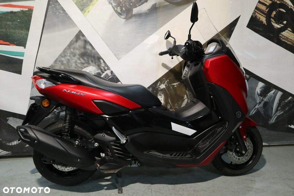 Yamaha NMAX - 12