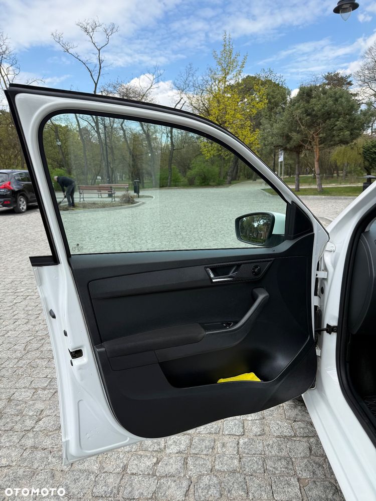 Skoda Fabia 1.2 TSI Active - 27