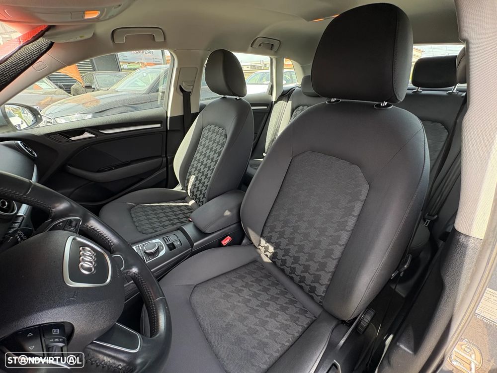 Audi A3 Sportback 1.6 TDI Attraction - 10