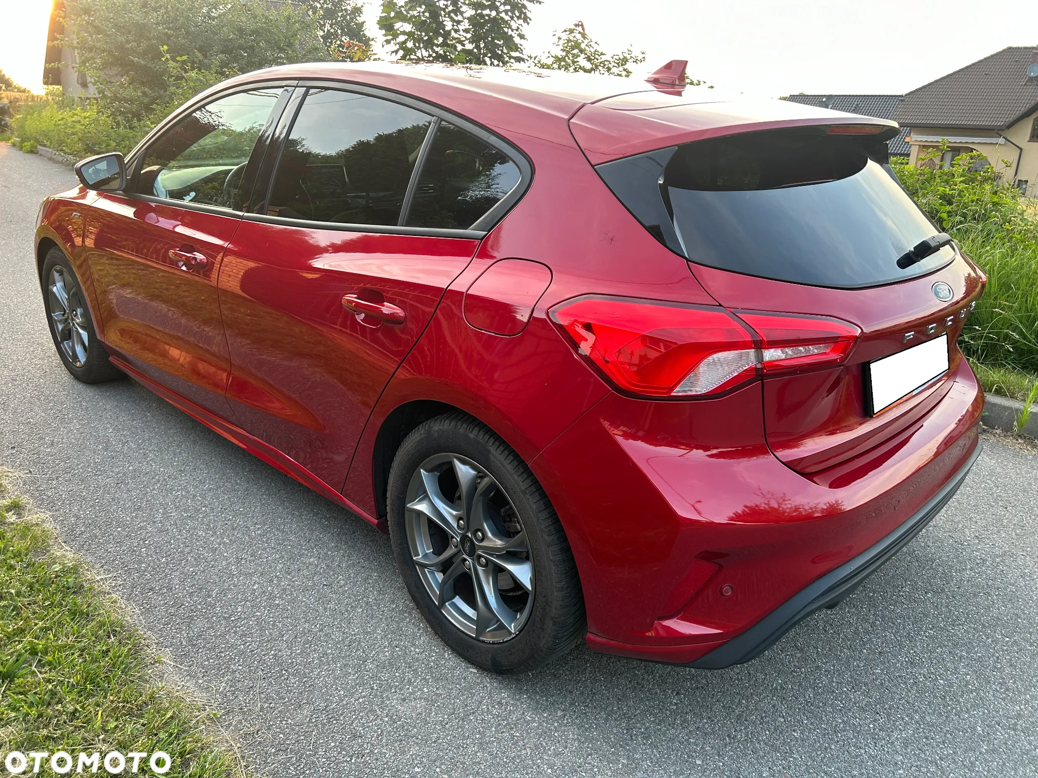 Ford Focus 1.0 EcoBoost Hybrid ST-LINE - 9