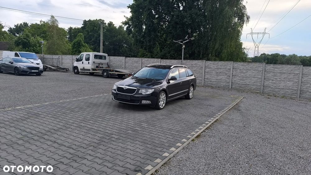 Skoda Superb 2.0 TDI DSG Elegance - 17