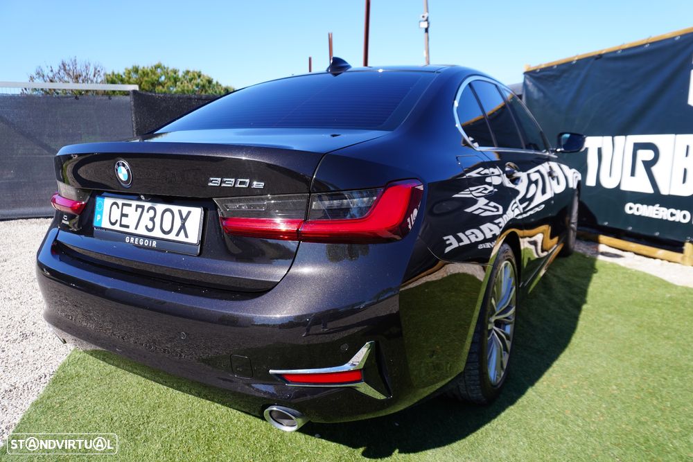 BMW 330 e Aut. Luxury Line - 4