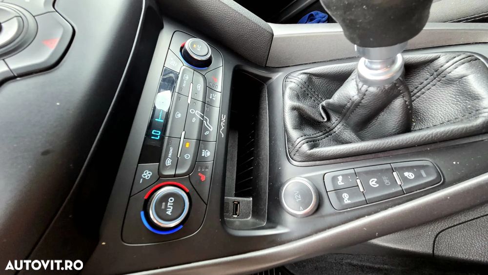 Ford Focus - 5