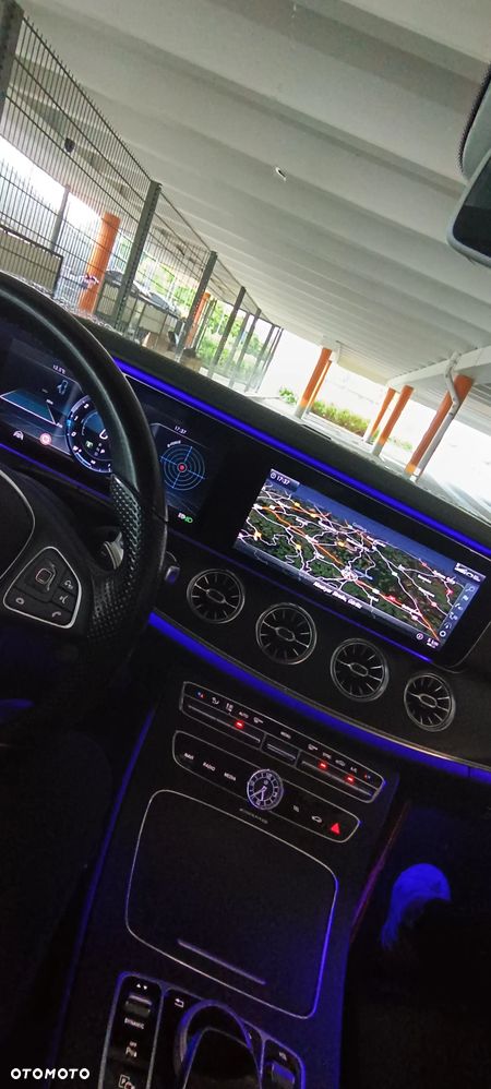 Mercedes-Benz Klasa E 200 9G-TRONIC Avantgarde - 25
