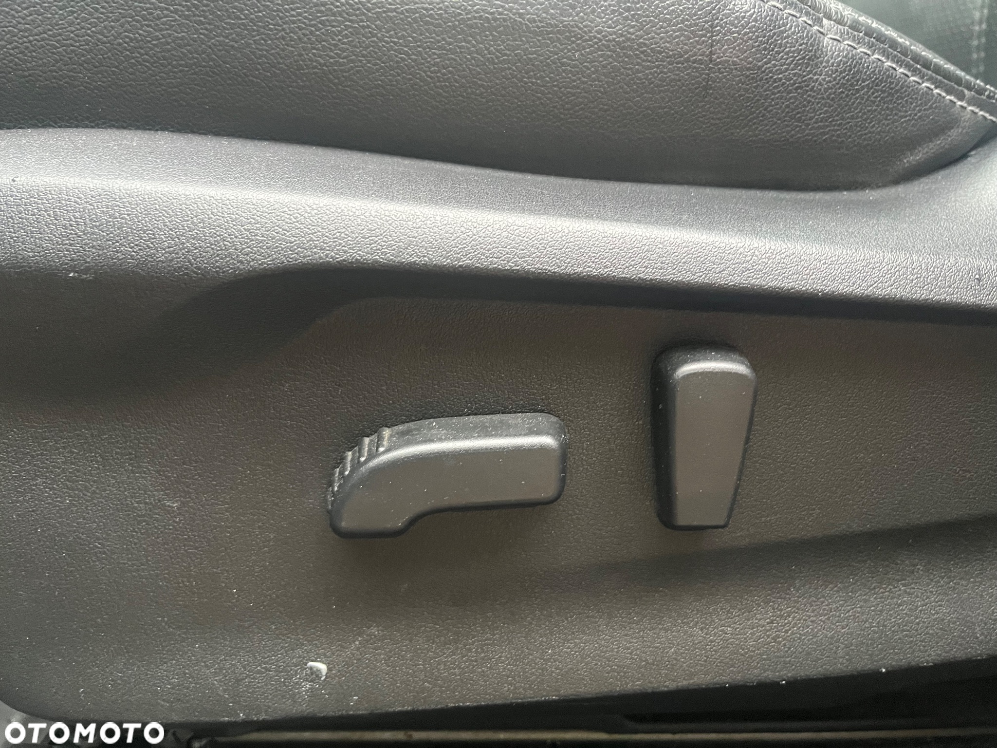 Subaru Forester 2.0 i Exclusive Special (EyeSight) Lineartronic - 14