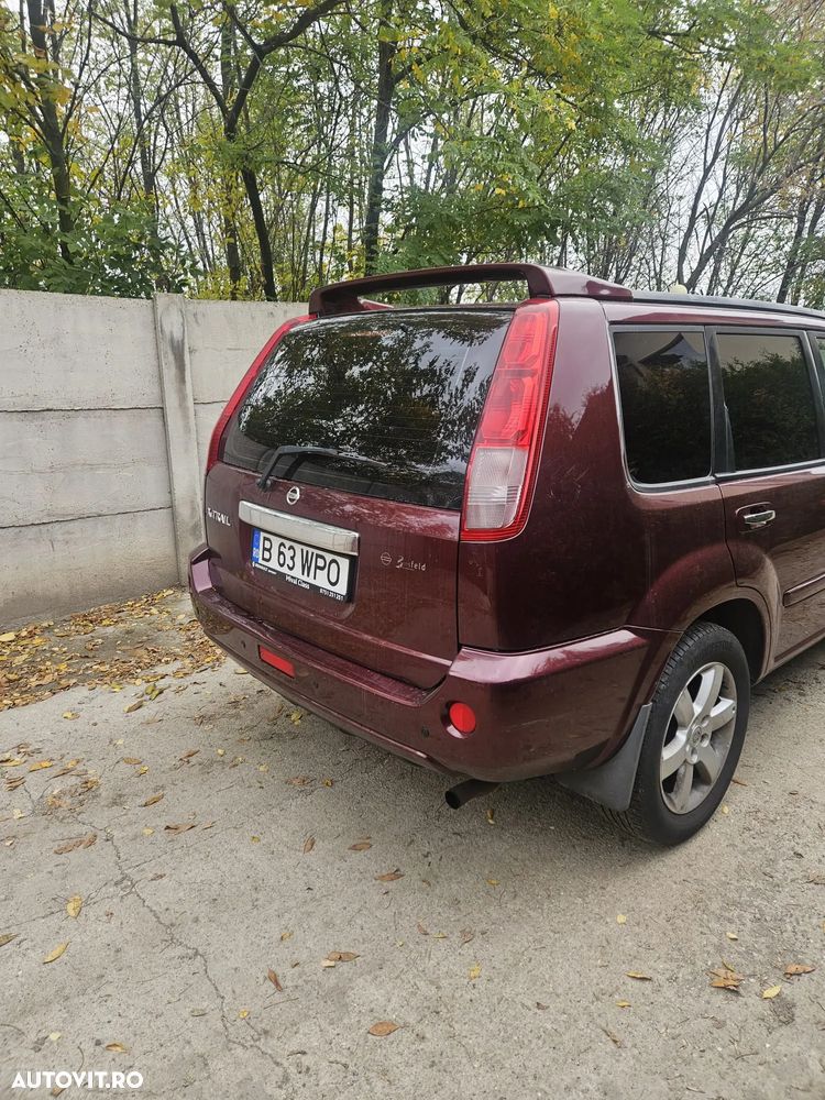 Nissan X-Trail 2.0 Elegance Aut - 4