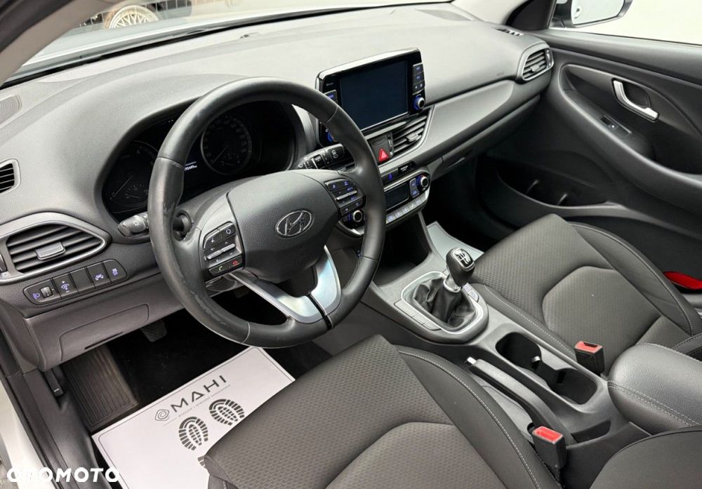 Hyundai i30 - 23