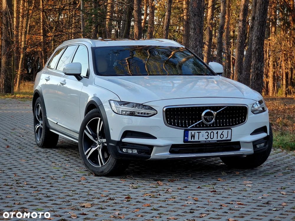 Volvo V90 T5 Momentum - 1