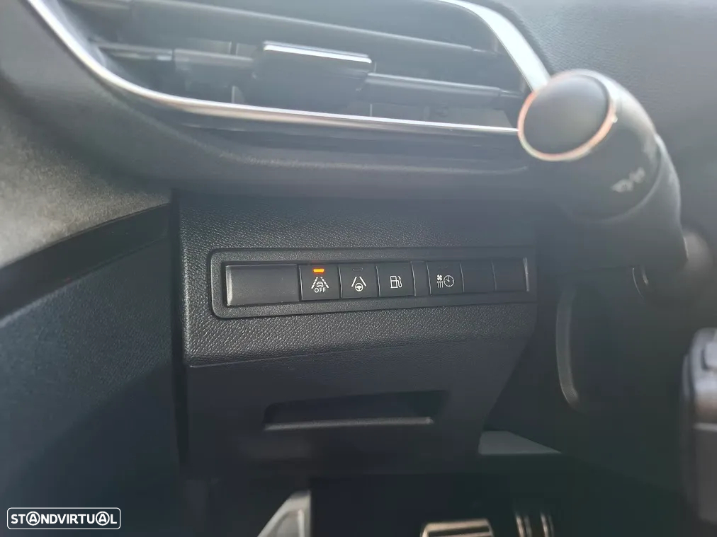 Peugeot 3008 1.6 Hybrid GT Line e-EAT8 - 22