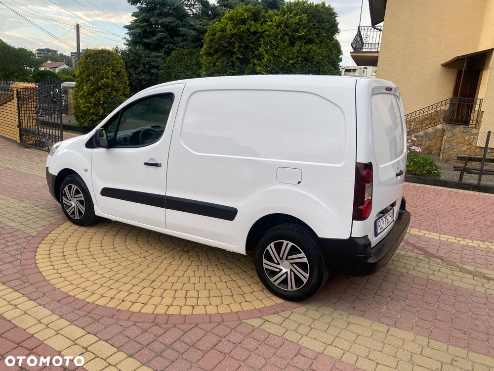 Peugeot PARTNER 1.6HDI 3-osobowy zakupiony w slonie w Rzeszowie - 10