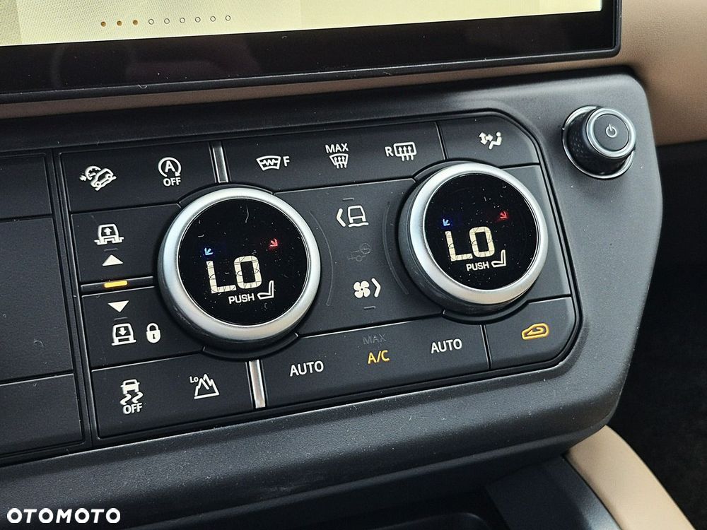 Land Rover Defender 110 D350 X-Dynamic HSE - 37