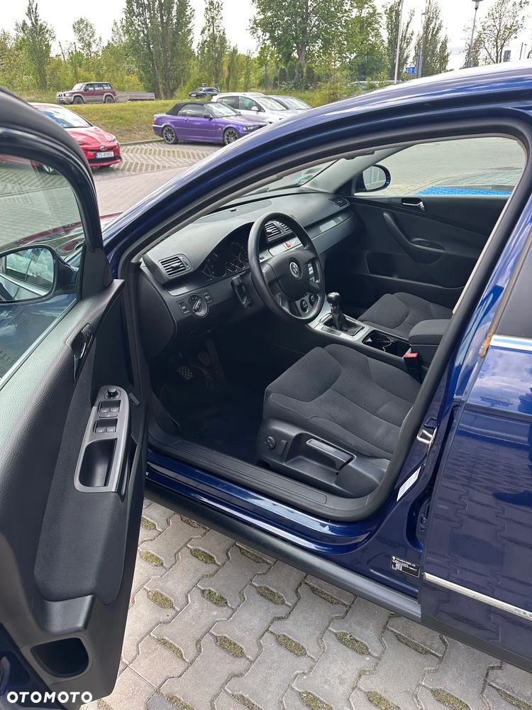 Volkswagen Passat 2.0 FSI Comfortline - 9