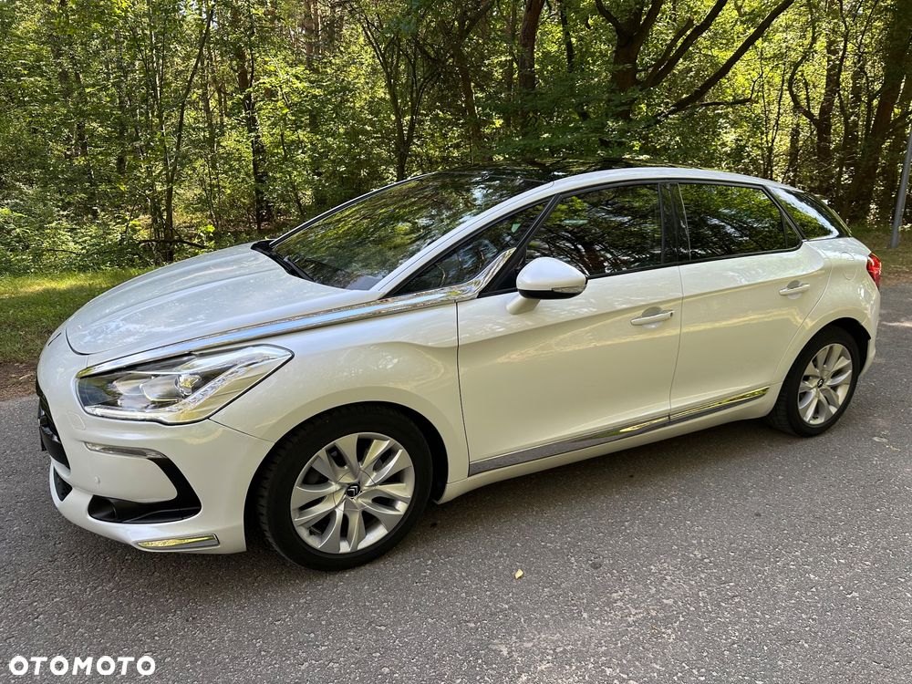 Citroën DS5 THP 155 SoChic - 32