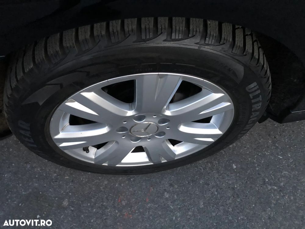 Mercedes-Benz C - 33