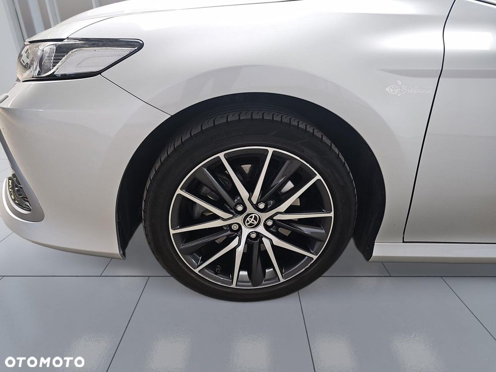 Toyota Camry 2.5 Hybrid Prestige CVT - 33