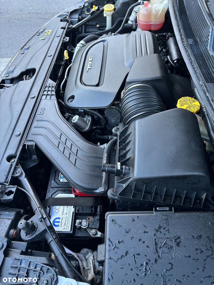 Chrysler Pacifica - 10