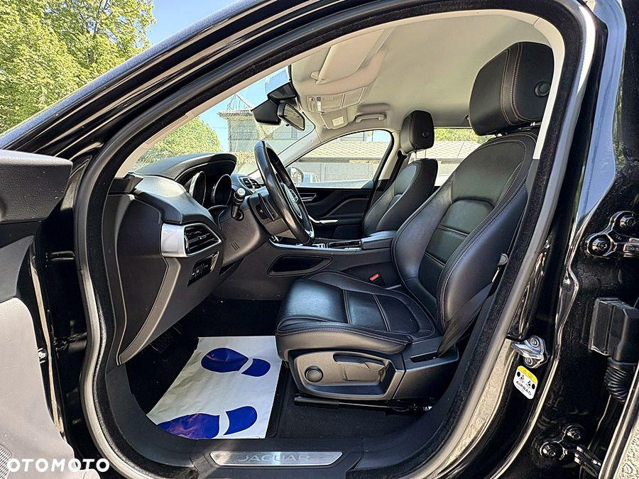 Jaguar F-Pace 20d AWD Prestige - 15