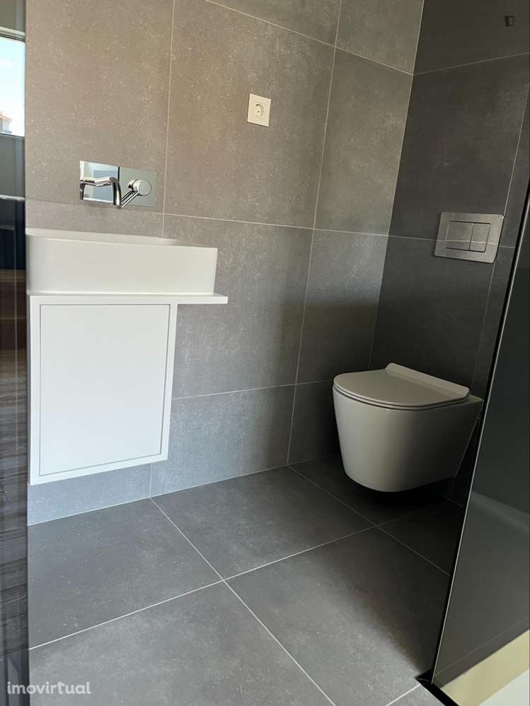 Apartamento com 1 quartos - localizado em Campanhã Porto - Grande imagem: 4/18