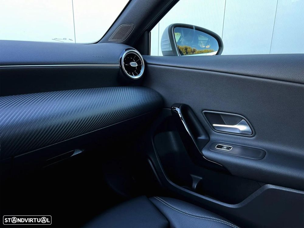 Mercedes-Benz A 180 Limousine d Business Solutions Aut. - 28