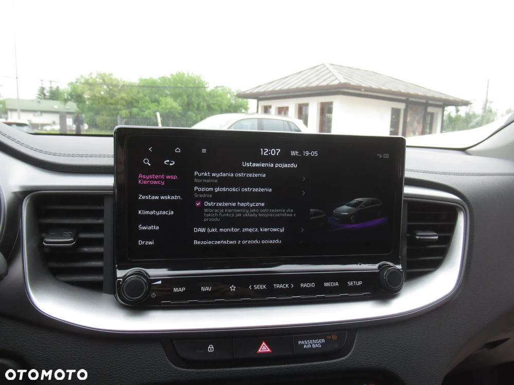 Kia Ceed 1.5 T-GDI M - 21