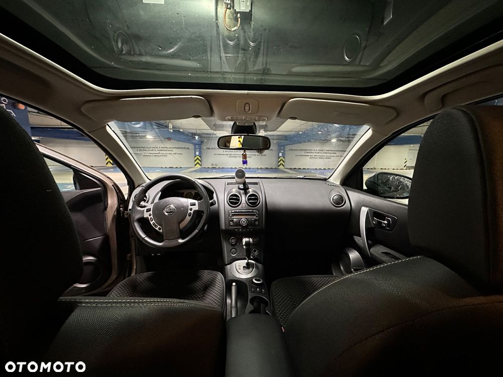 Nissan Qashqai 2.0 4 x 4 CVT tekna - 9