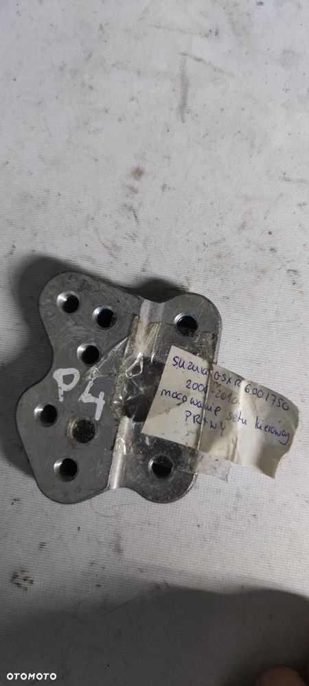 * SUZUKI GSX-R 600\750 mocowanie setu kierowcy prawy - 1