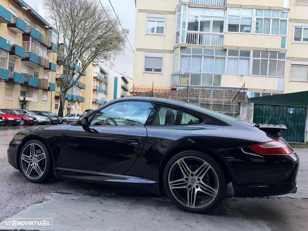 Porsche 911 (997) Carrera - 2